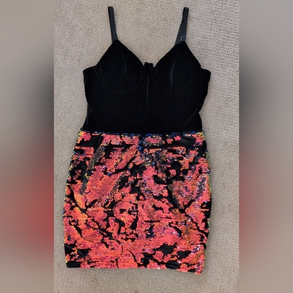 Akira Velvet Top & Sequin Multicolored Bottom Sleeveless Bodycon Party Dress